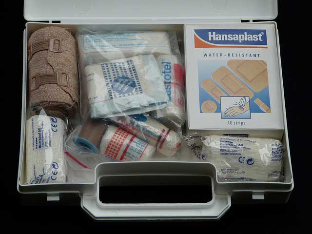first aid kit bug out bag checklist