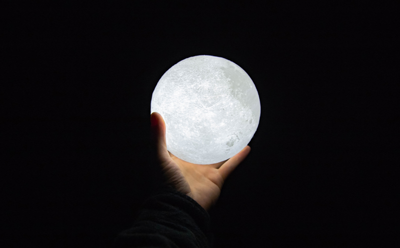 The 5 Best Moon Lamps of 2023