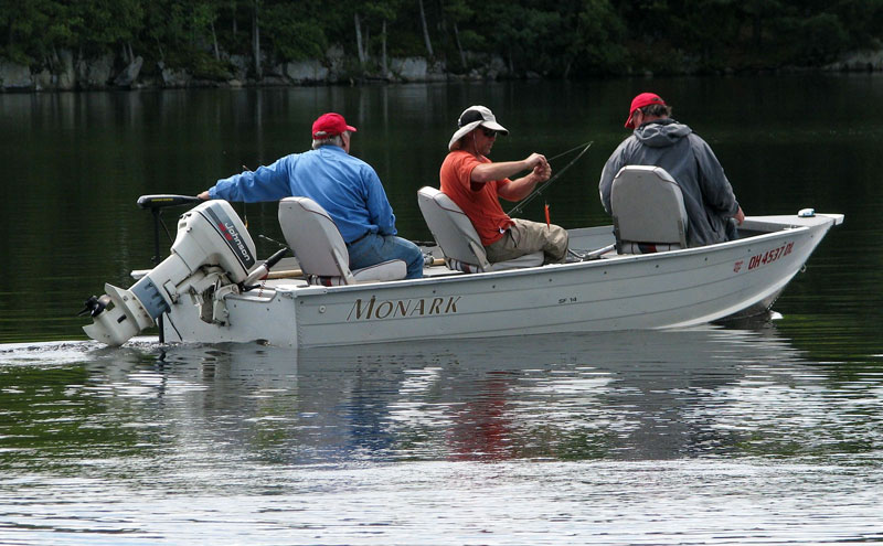 How Much Does a Bass Boat Weigh? 10 Examples