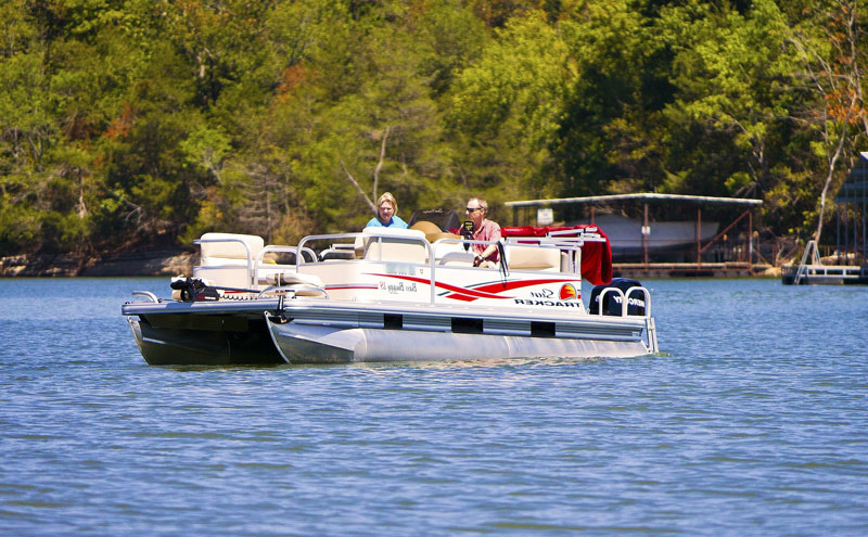 How Much Does a Pontoon Boat Weigh?