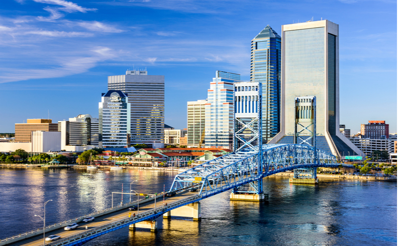 Jacksonville, Florida, USA downtown city skyline on St. Johns River.