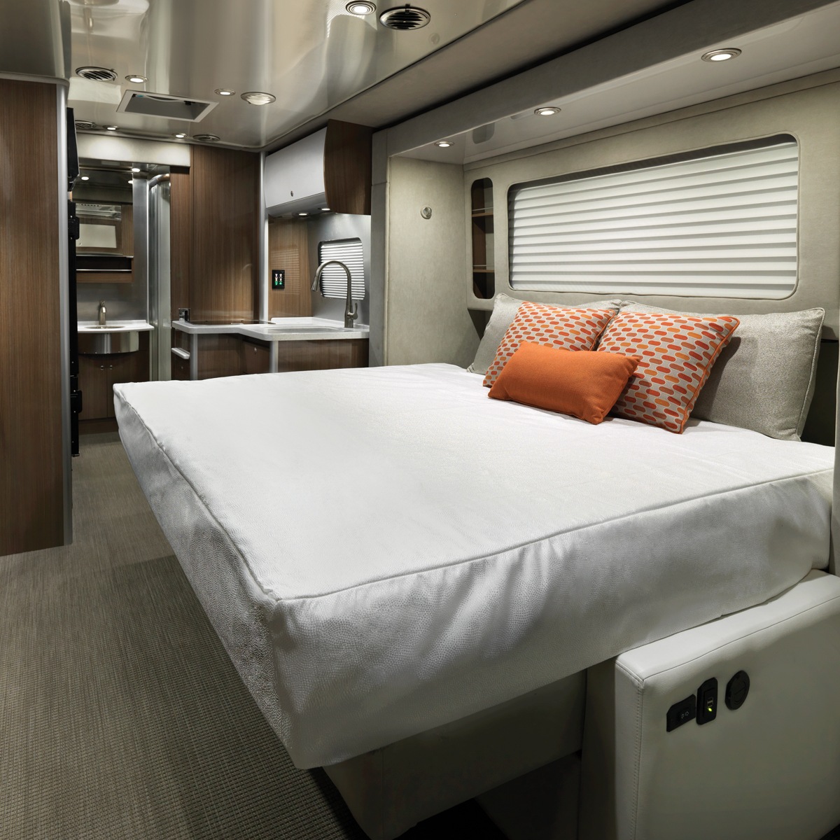 rv travel trailers with murphy beds