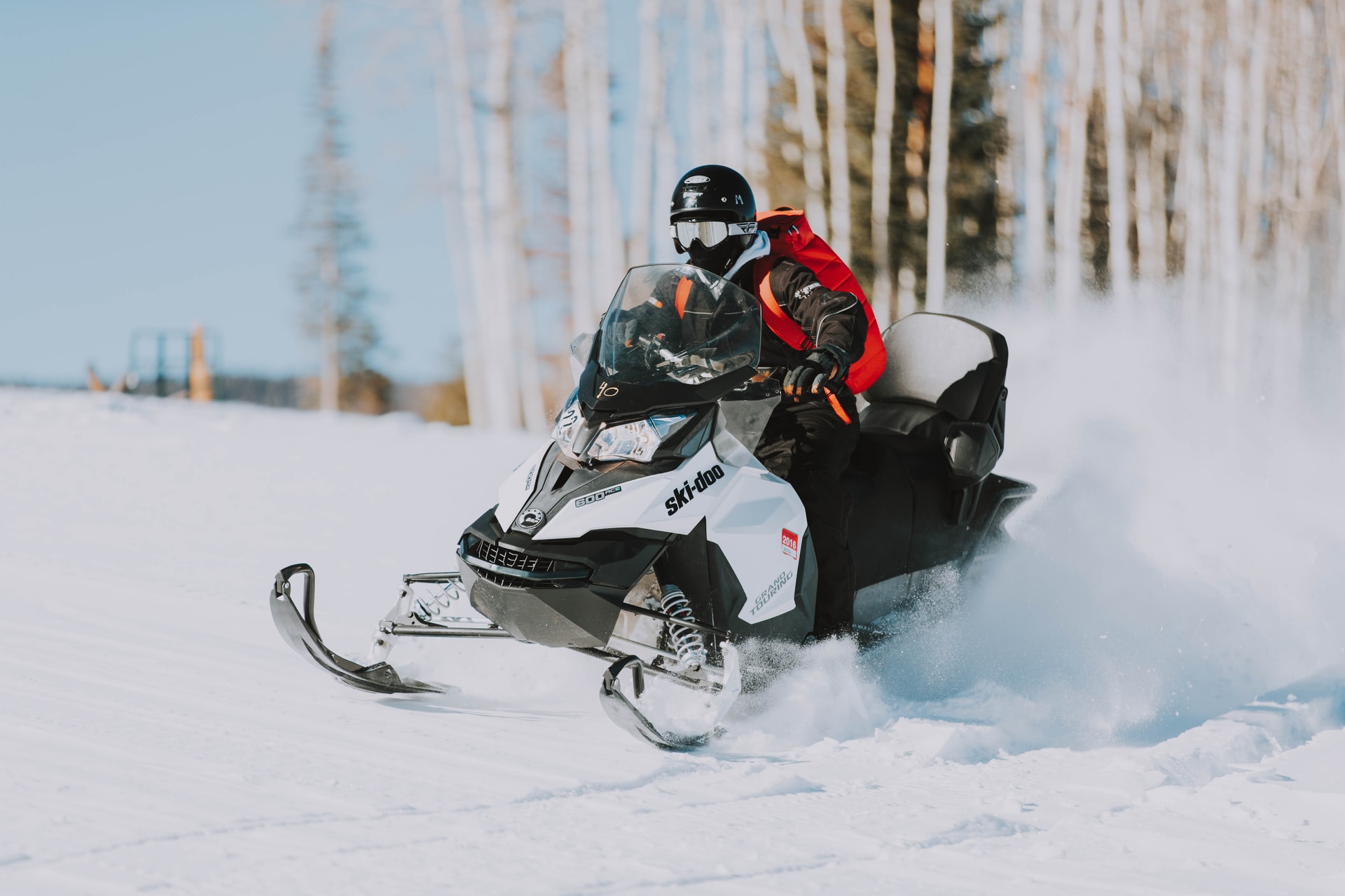 How Fast Do Snowmobiles Go?