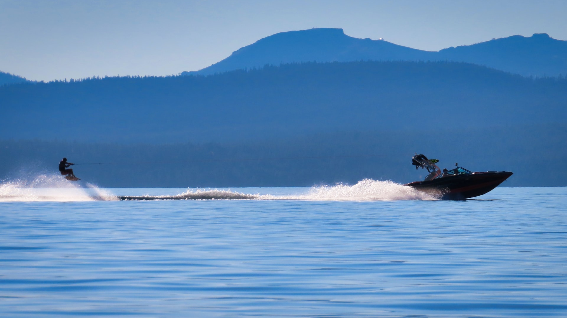 A Boat Is Towing Two Skiers At The Same Time. How Long Should The Tow Lines Be?