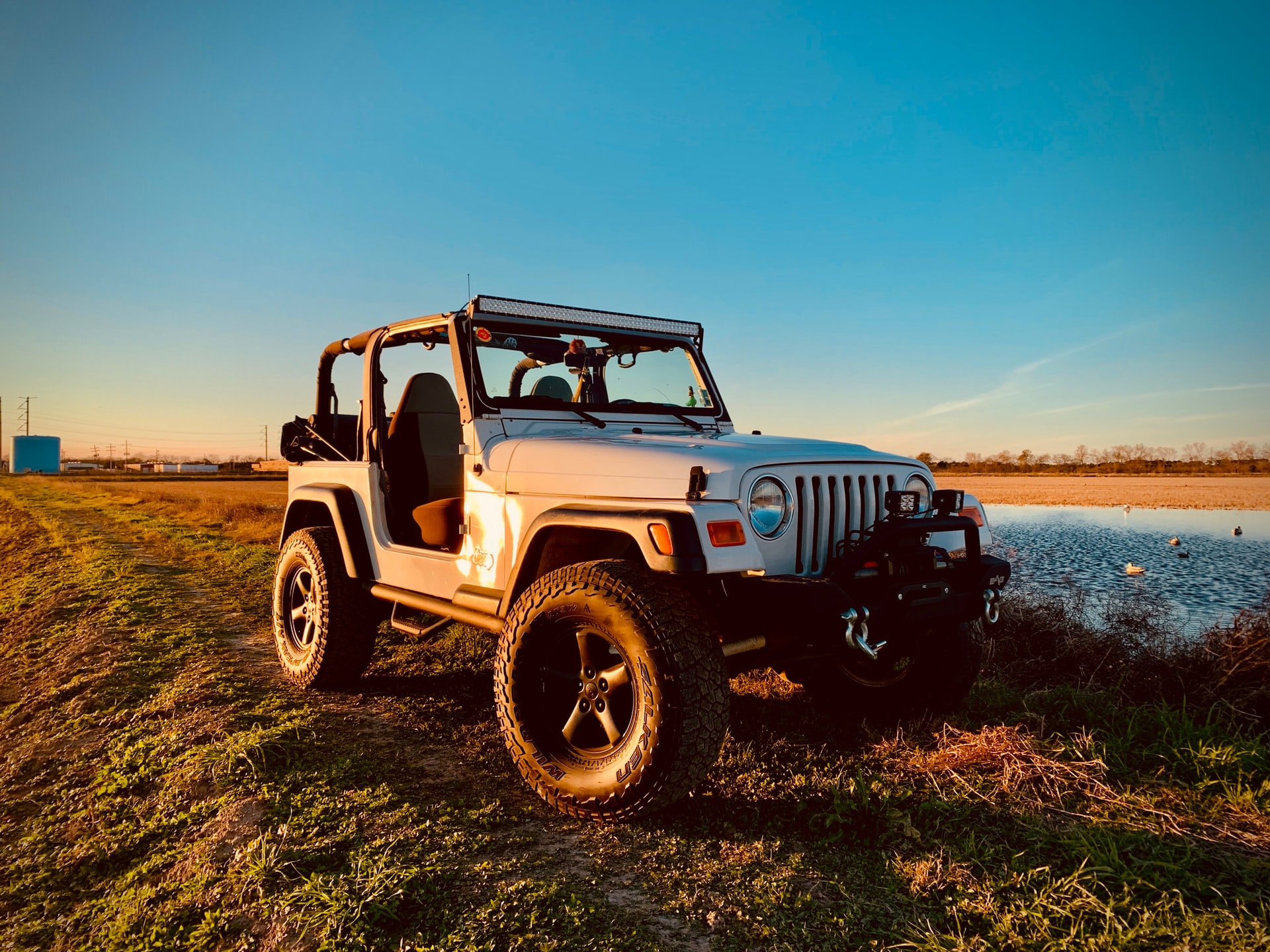 Can a Jeep Wrangler Tow a Boat?