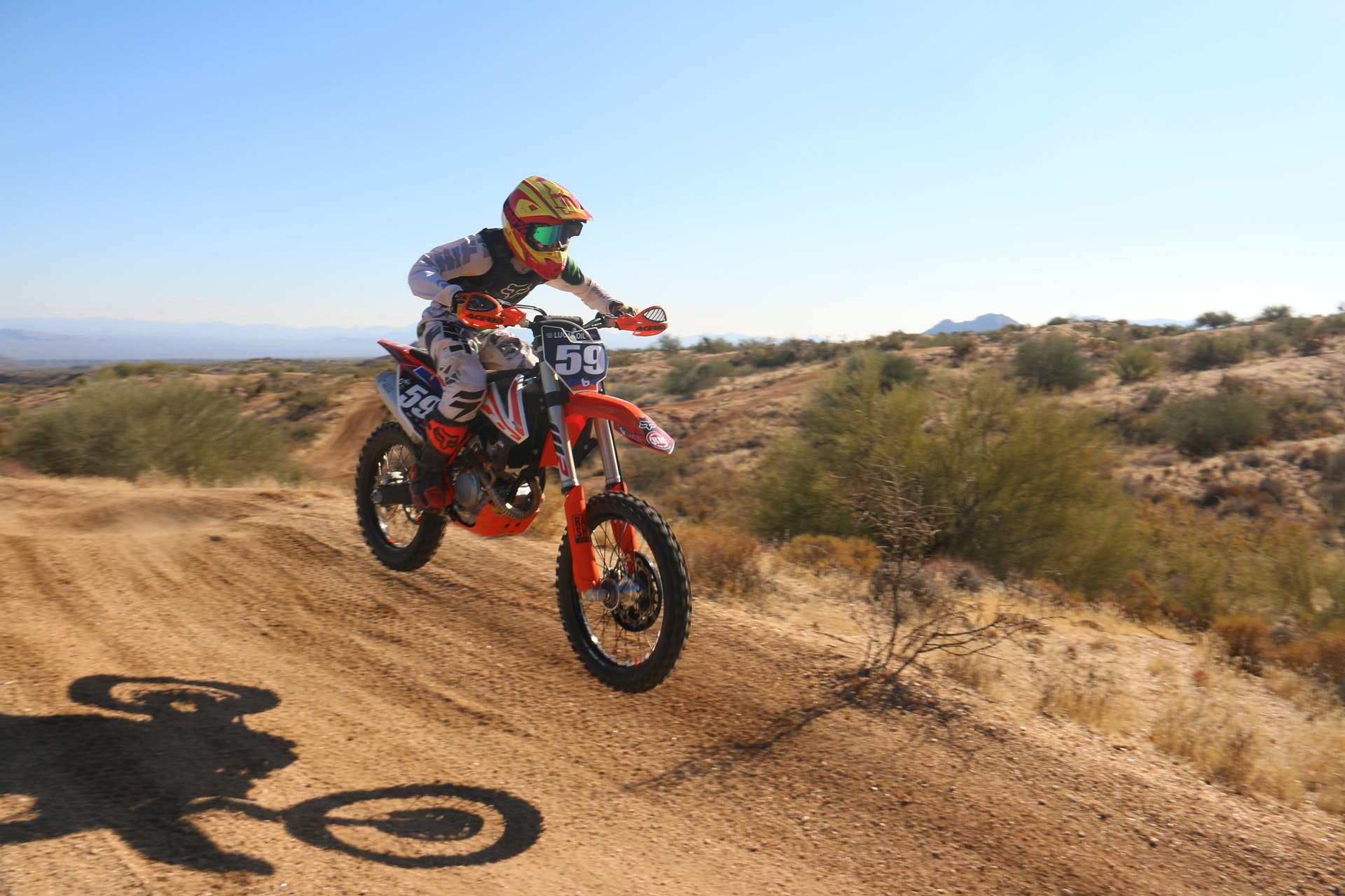 Dirt Bike vs. Motorcycle: A Complete Guide