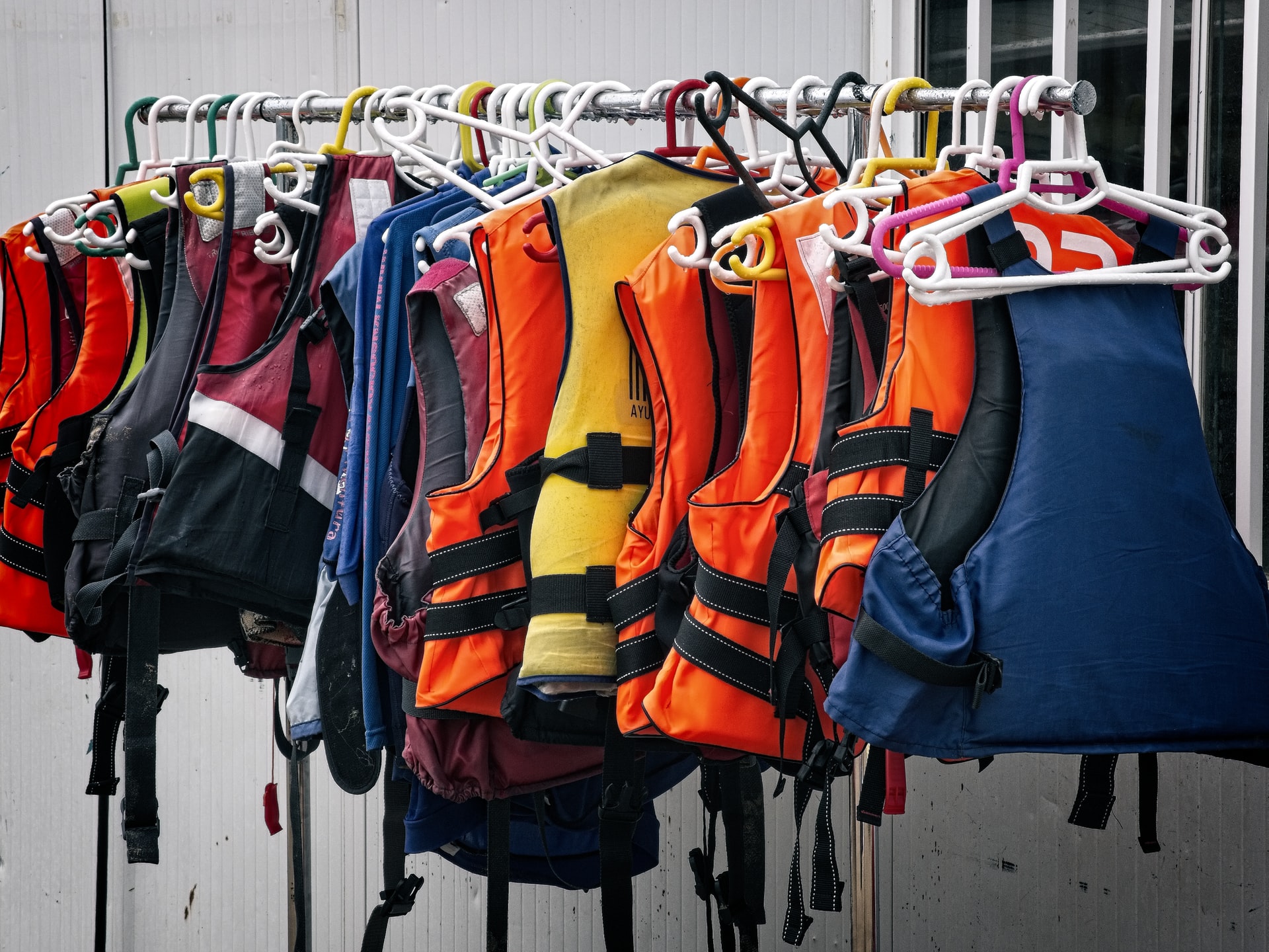 PFD Maintenance: When Should You Discard a PFD?