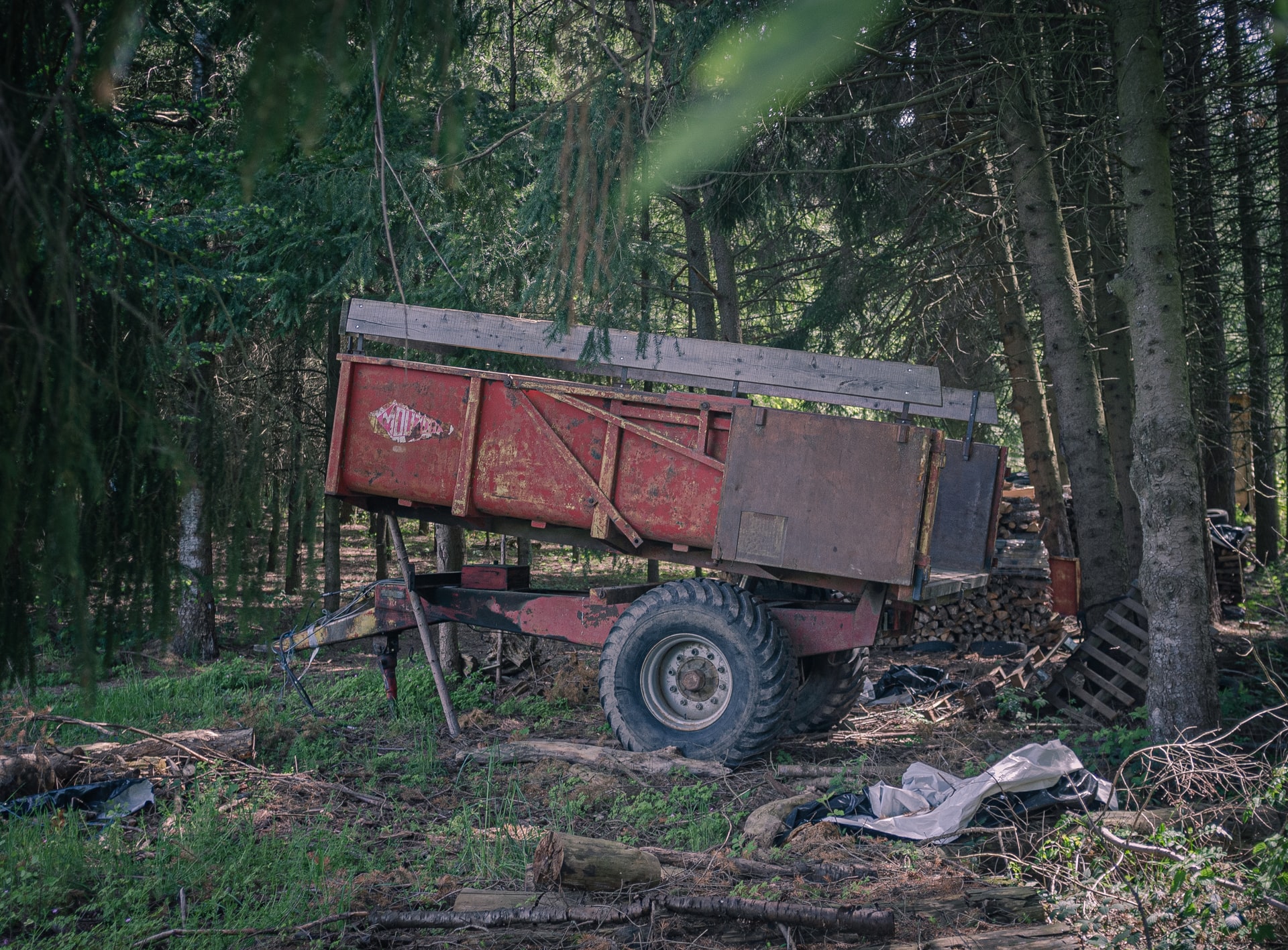 Dump Trailer Weight: All You Need to Know