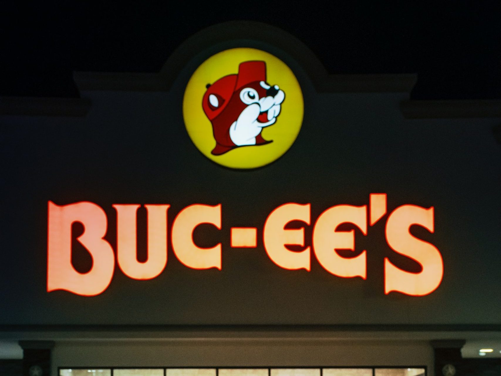 Can You Park an RV Overnight at Buc-ee’s?