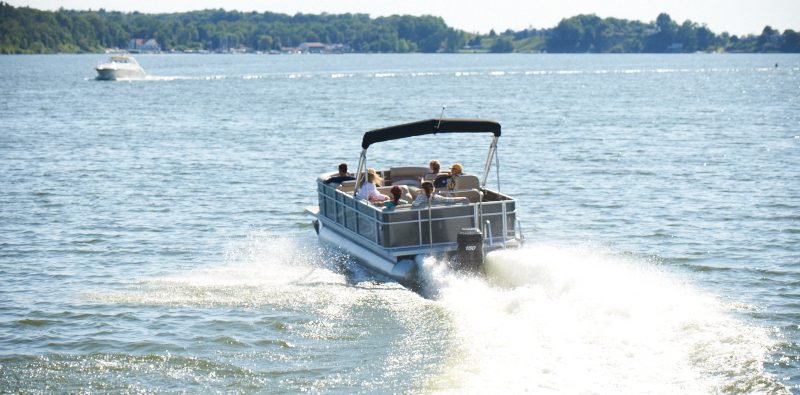 33 Pontoon Boat Gifts and Ideas for Pontoon Lovers - Survival Tech Shop
